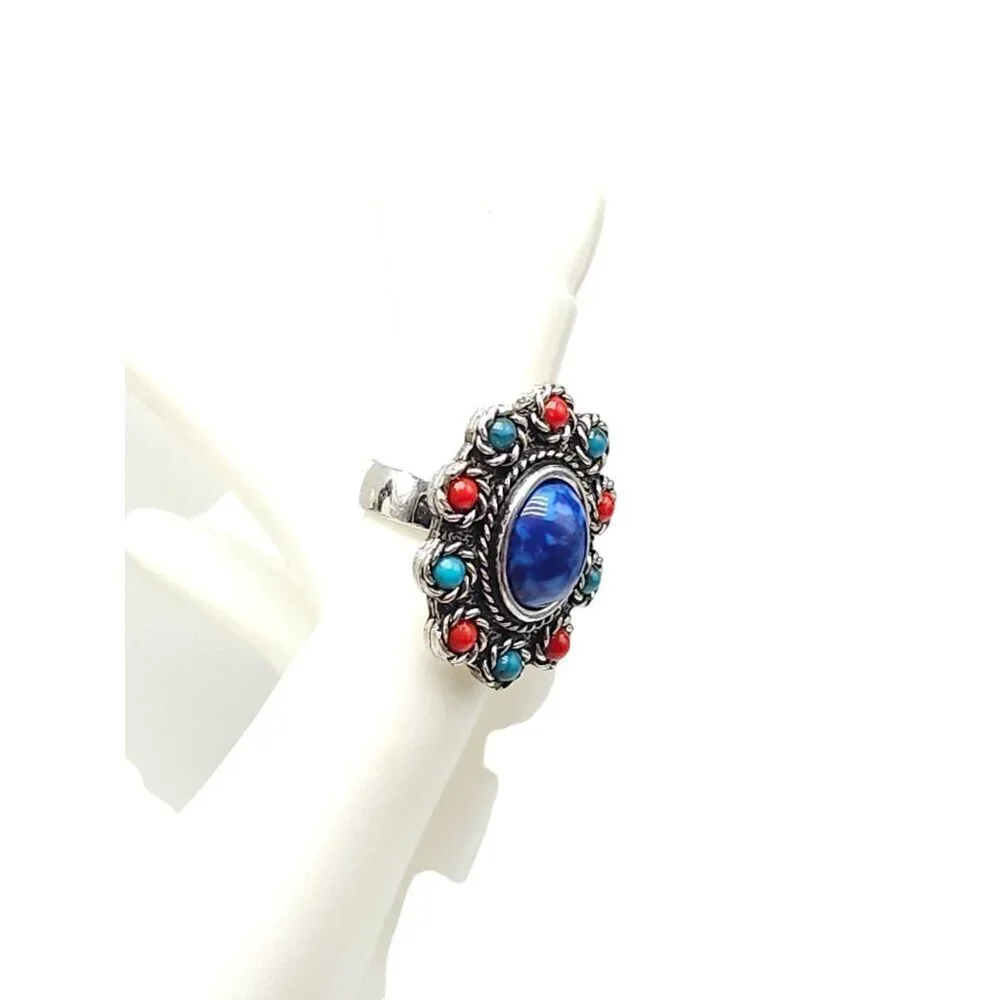 Sarah Coventry NAVAJO Faux Turquoise Coral Beads Ring Silver Tone Size 4 Vintage